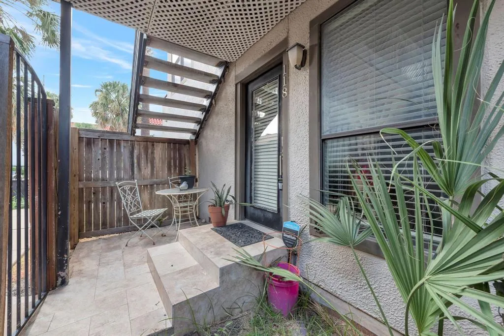 5816 Birchbrook Drive, #118