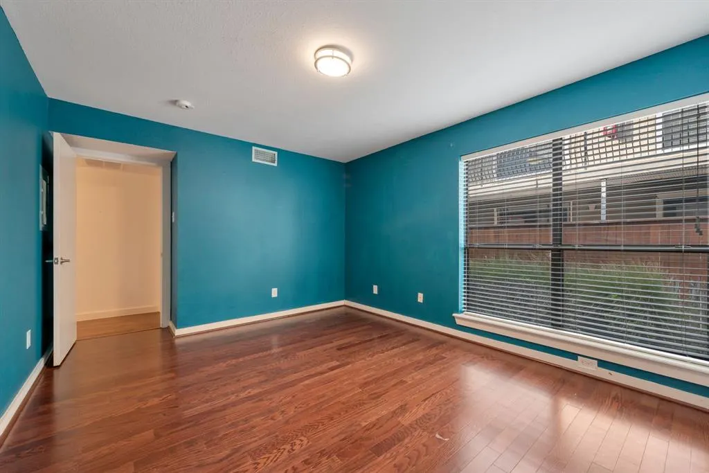 5816 Birchbrook Drive, #118