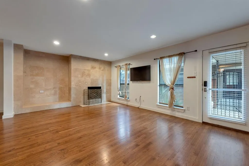 5816 Birchbrook Drive, #118
