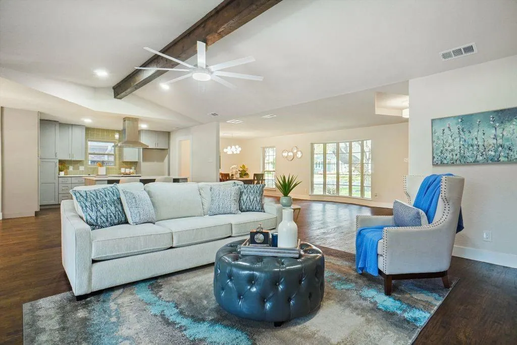9332 Loma Vista Drive
