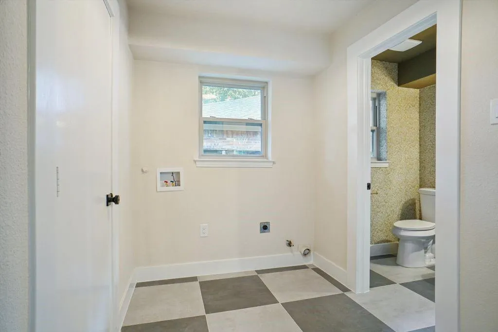 9332 Loma Vista Drive
