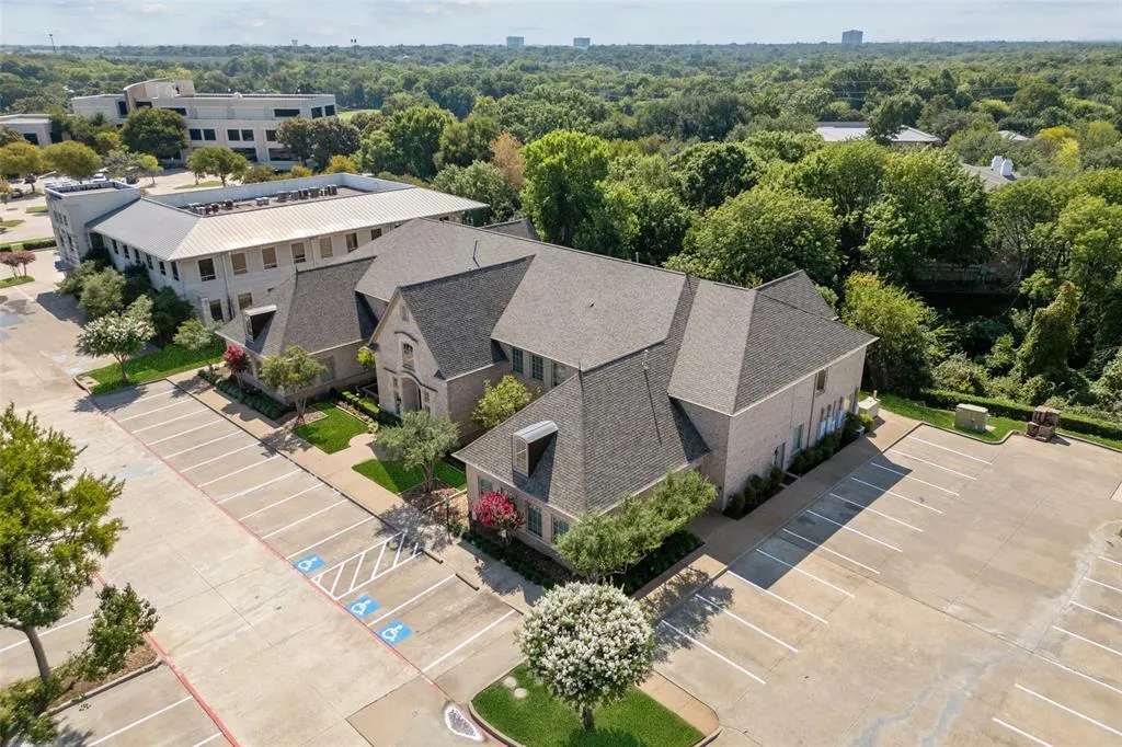 5808 W Plano Parkway