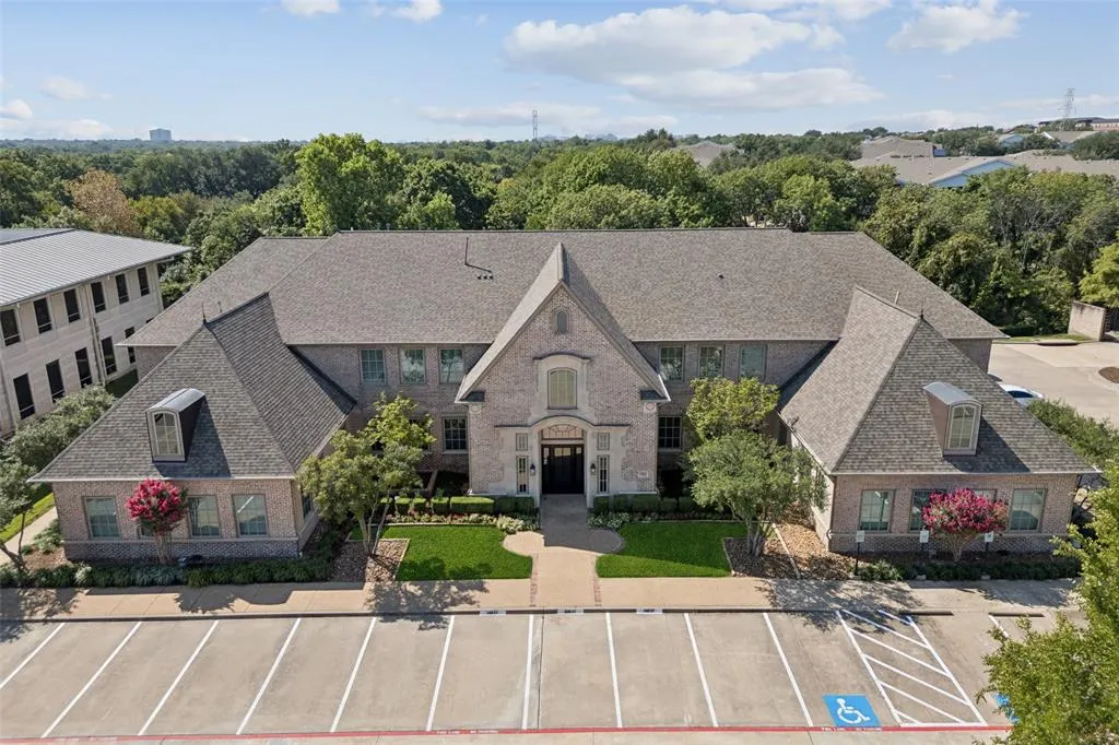 5808 W Plano Parkway