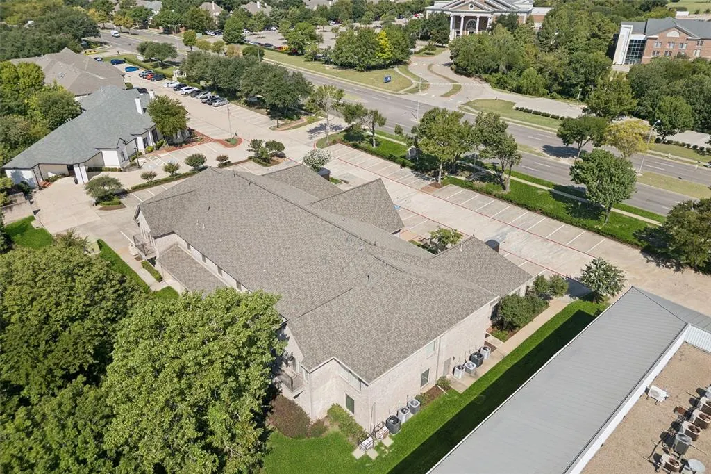 5808 W Plano Parkway