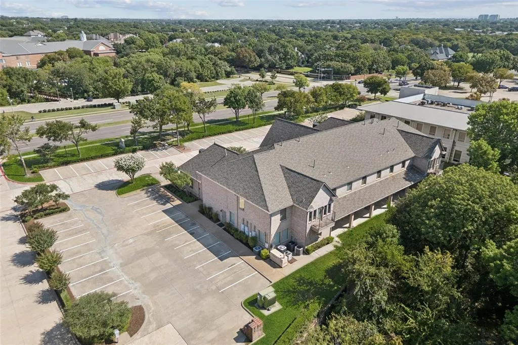 5808 W Plano Parkway
