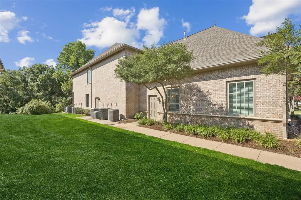 5808 W Plano Parkway