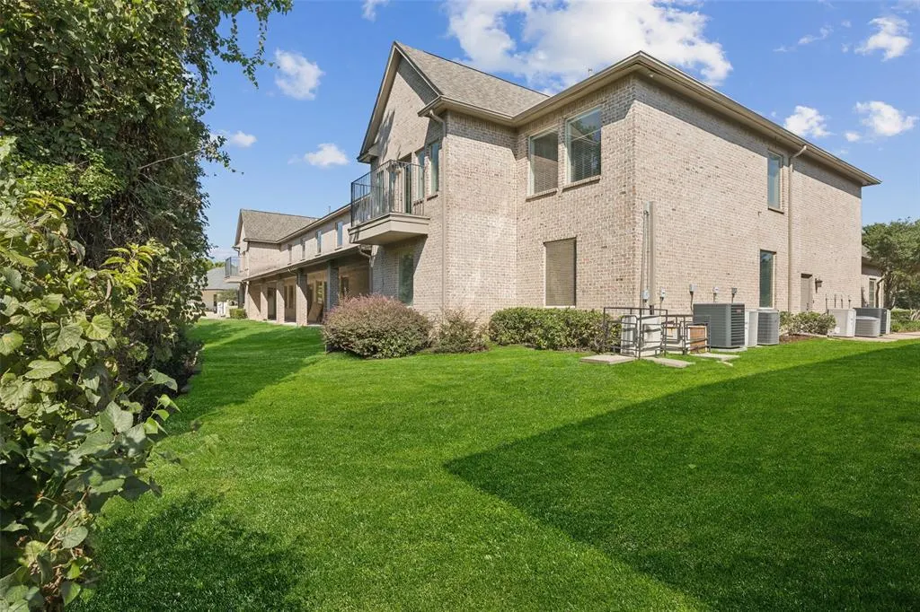 5808 W Plano Parkway