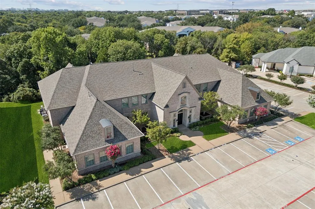 5808 W Plano Parkway