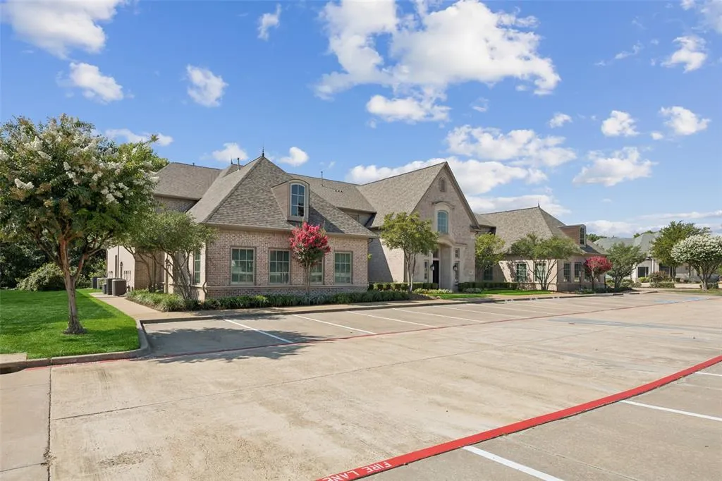 5808 W Plano Parkway