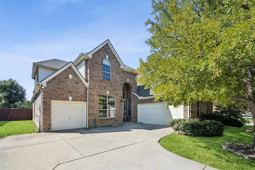 3399 Columbus Drive