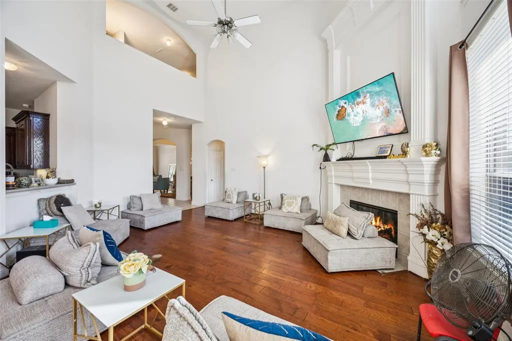 3399 Columbus Drive