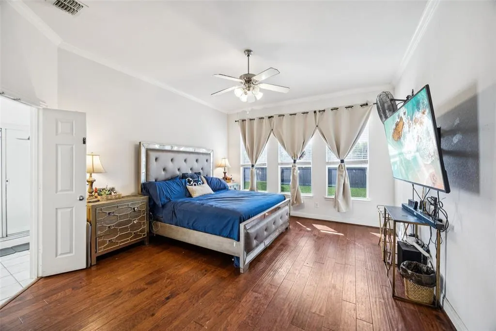 3399 Columbus Drive