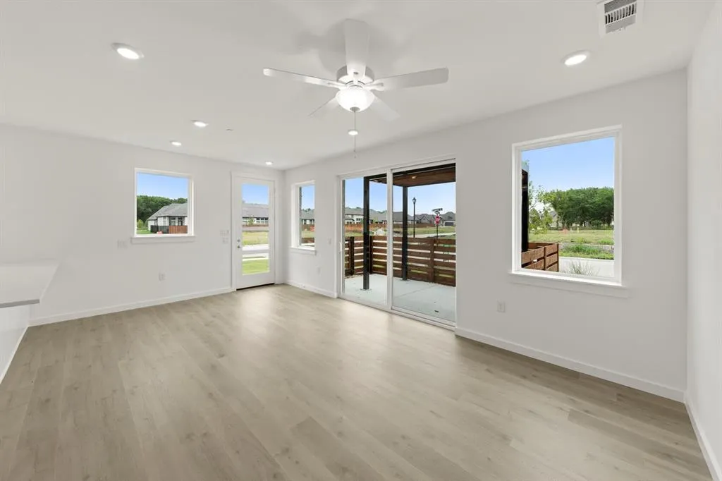 1833 Azalea Drive