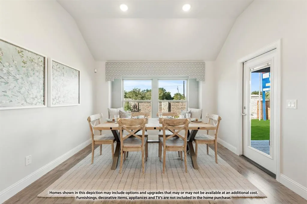 2828 Spring Valley Way