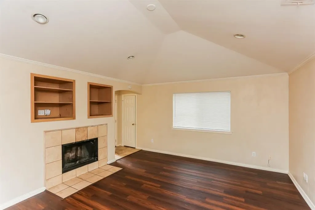 5305 Jordan Ridge Drive