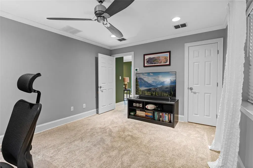6418 Bryan Parkway