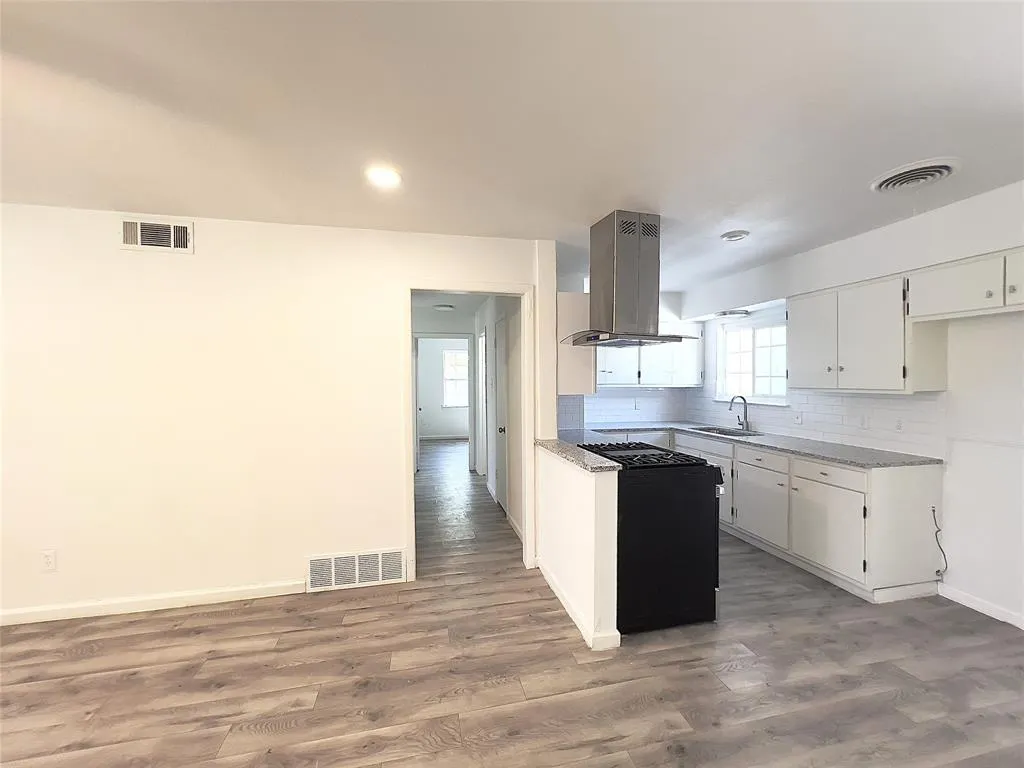 12623 Rialto Drive
