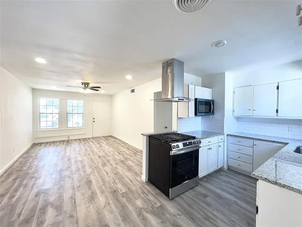 12623 Rialto Drive