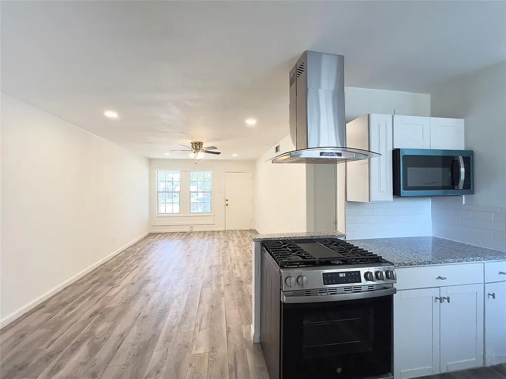 12623 Rialto Drive