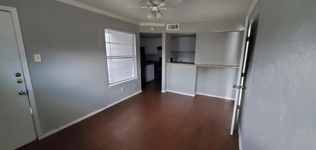 4040 Brown Street, #9