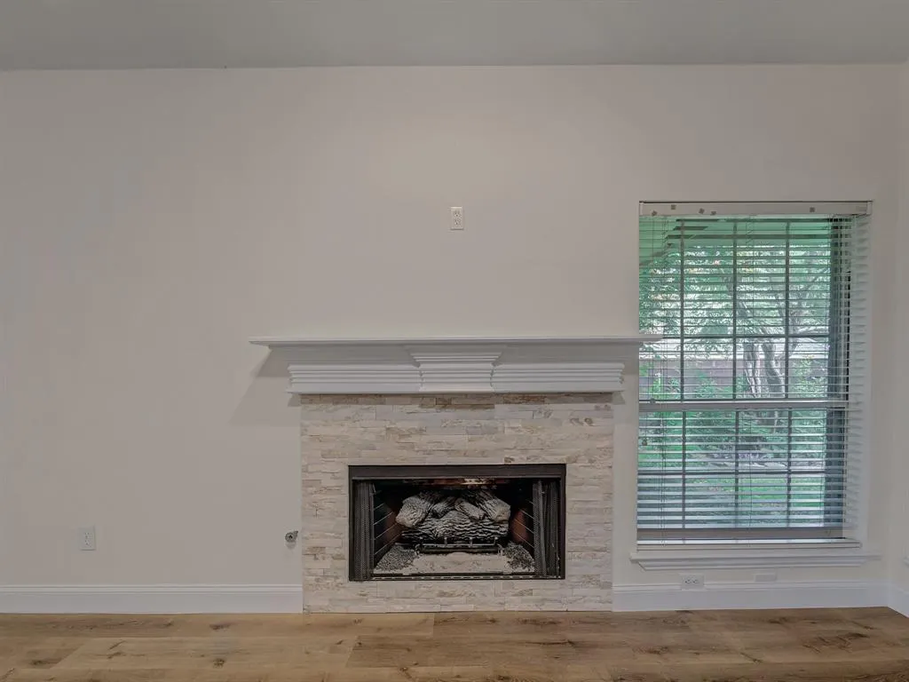 3904 Evesham Drive