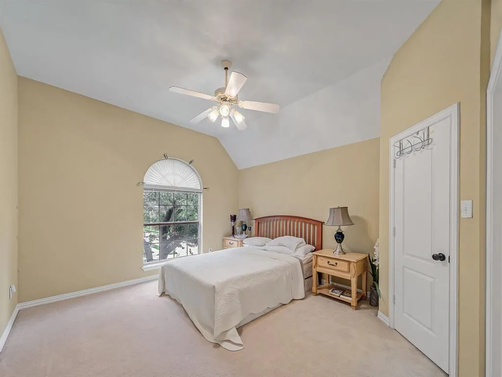3904 Evesham Drive
