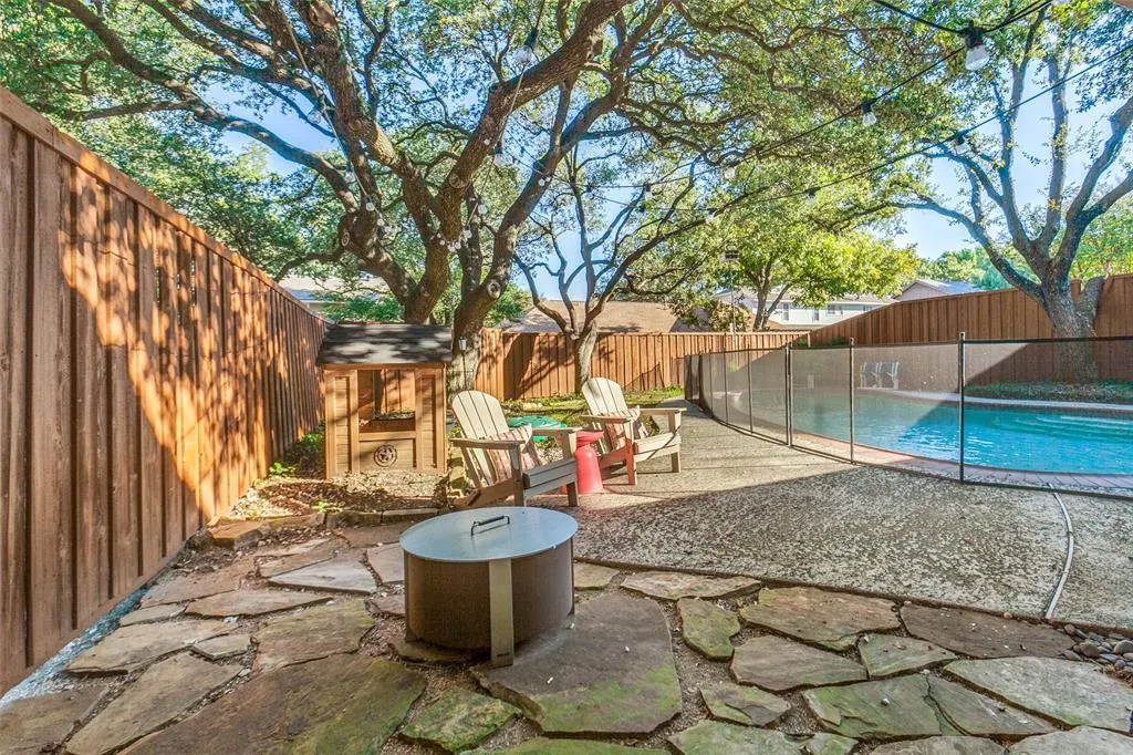 2406 Lawnmeadow Drive