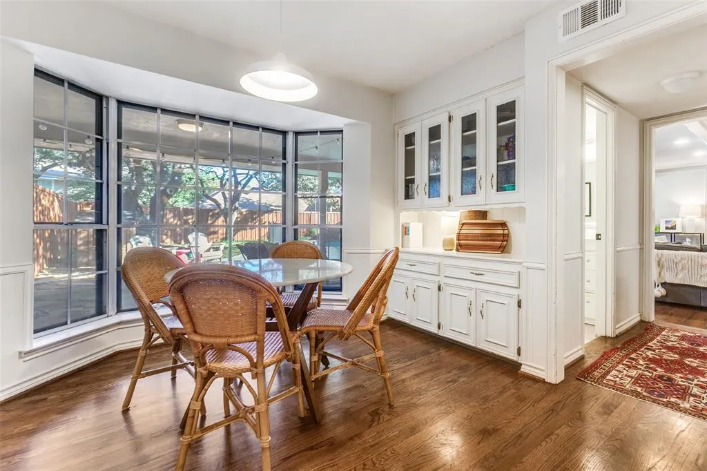 2406 Lawnmeadow Drive