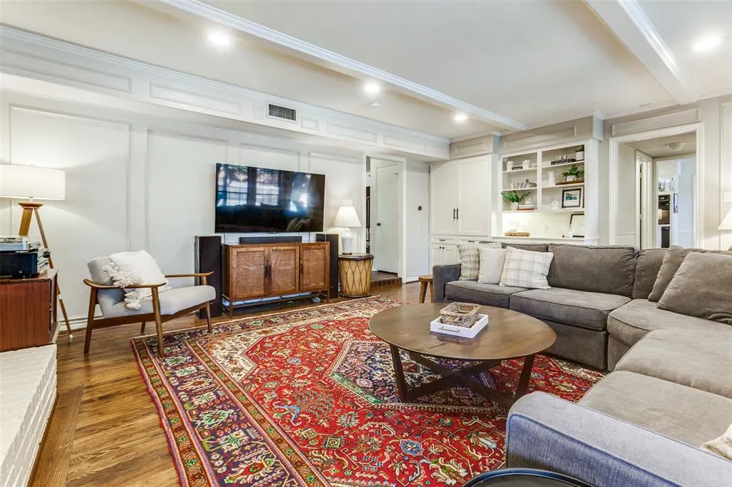 2406 Lawnmeadow Drive