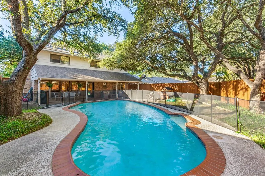 2406 Lawnmeadow Drive