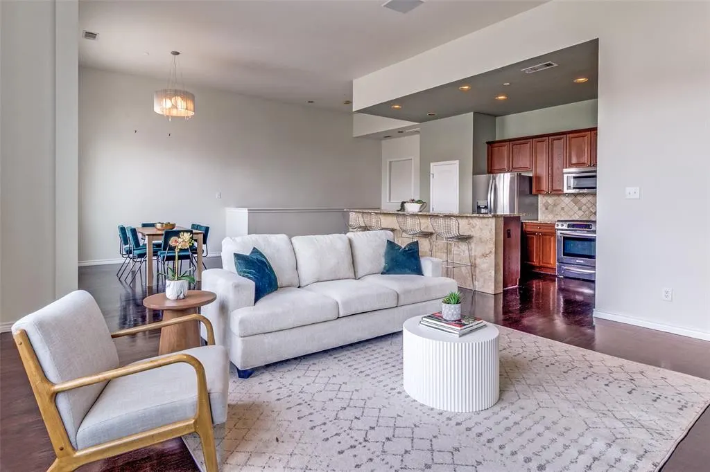 13900 Noel Road, #2