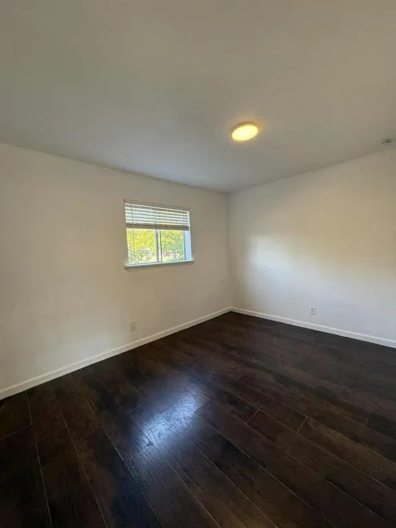 321 La Salle Drive
