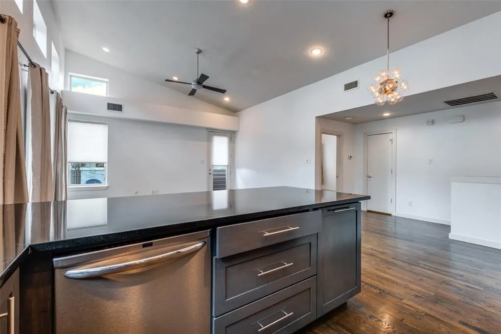1811 Euclid Avenue, #5