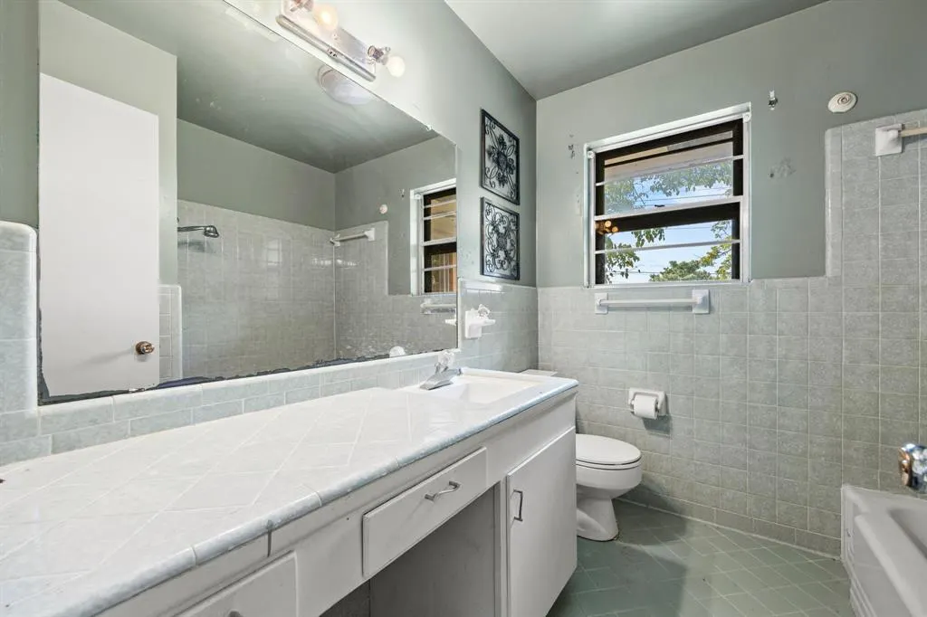 3138 Touraine Drive