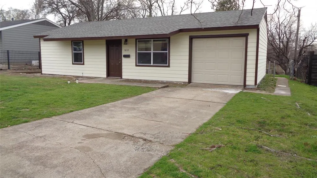 5855 Bluffman Drive