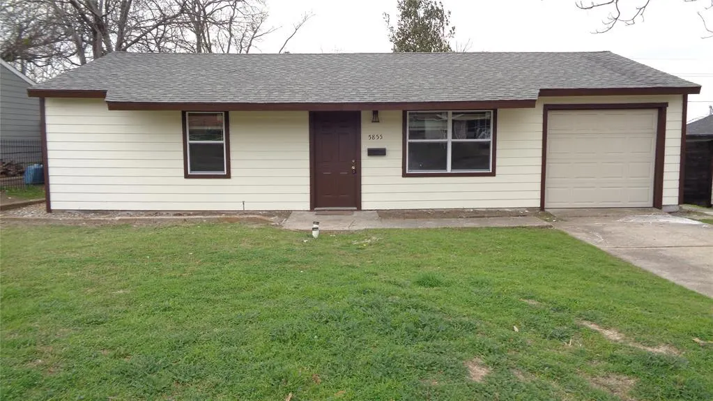 5855 Bluffman Drive