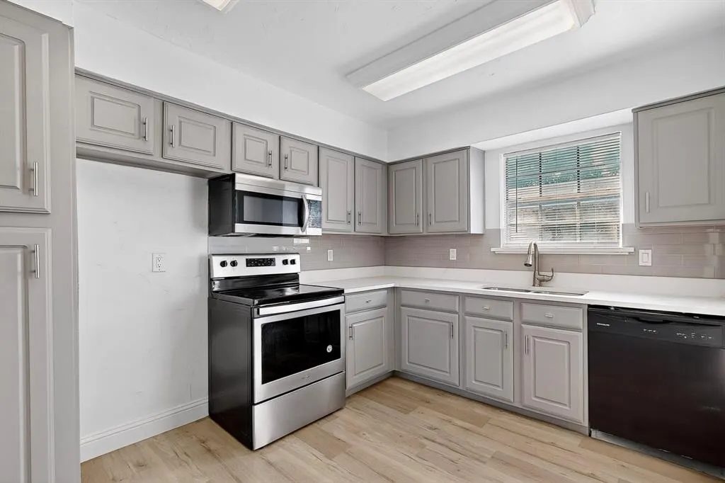 5300 Keller Springs Road, #2062
