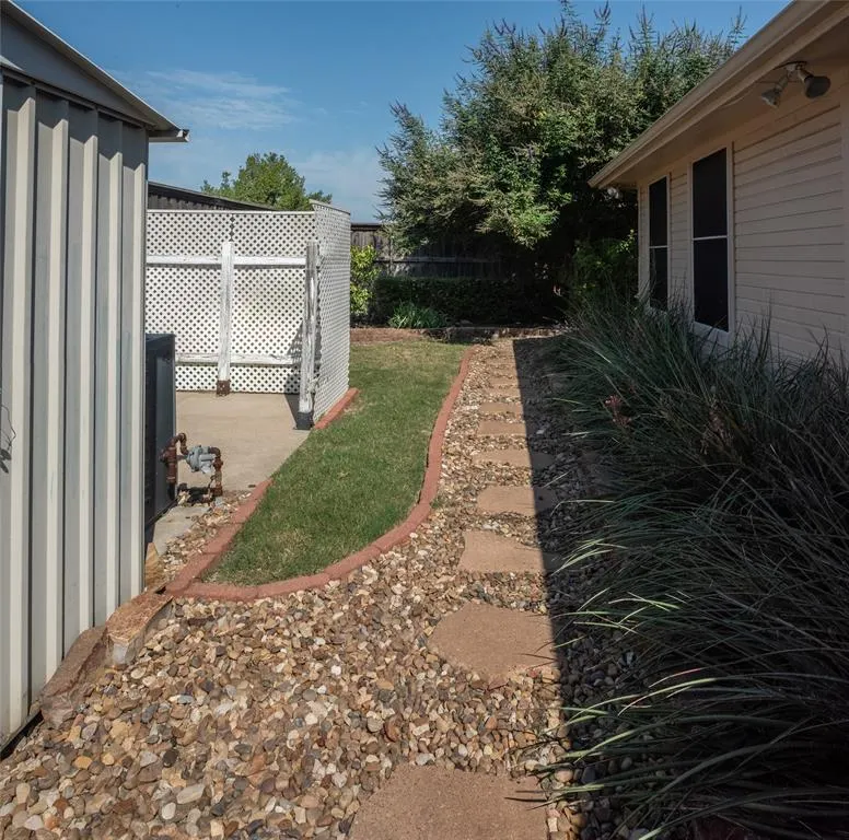 742 Yellowstone Drive