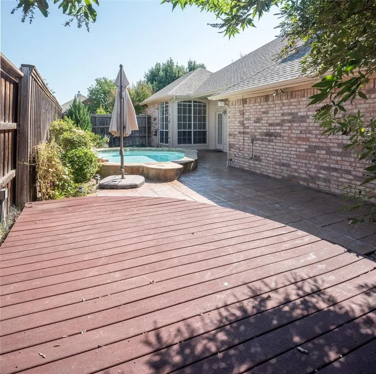 742 Yellowstone Drive
