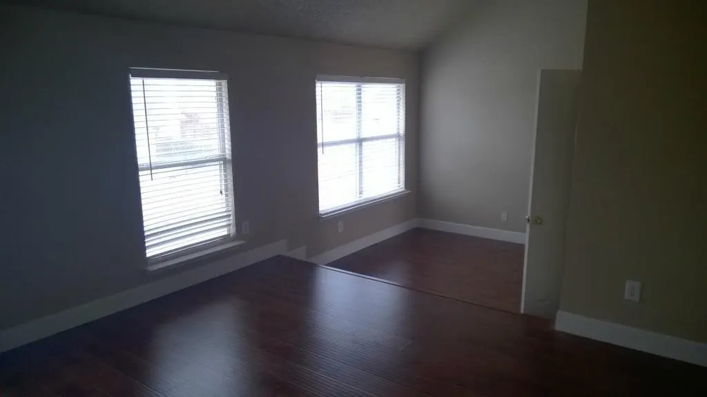 4423 Santa Fe Lane