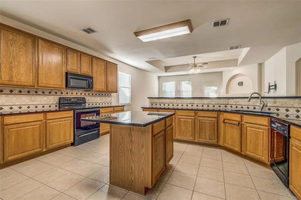 11049 La Grange Drive