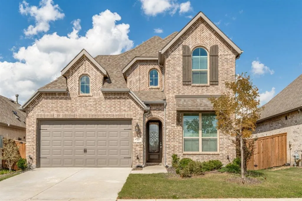 2025 Pelham Drive