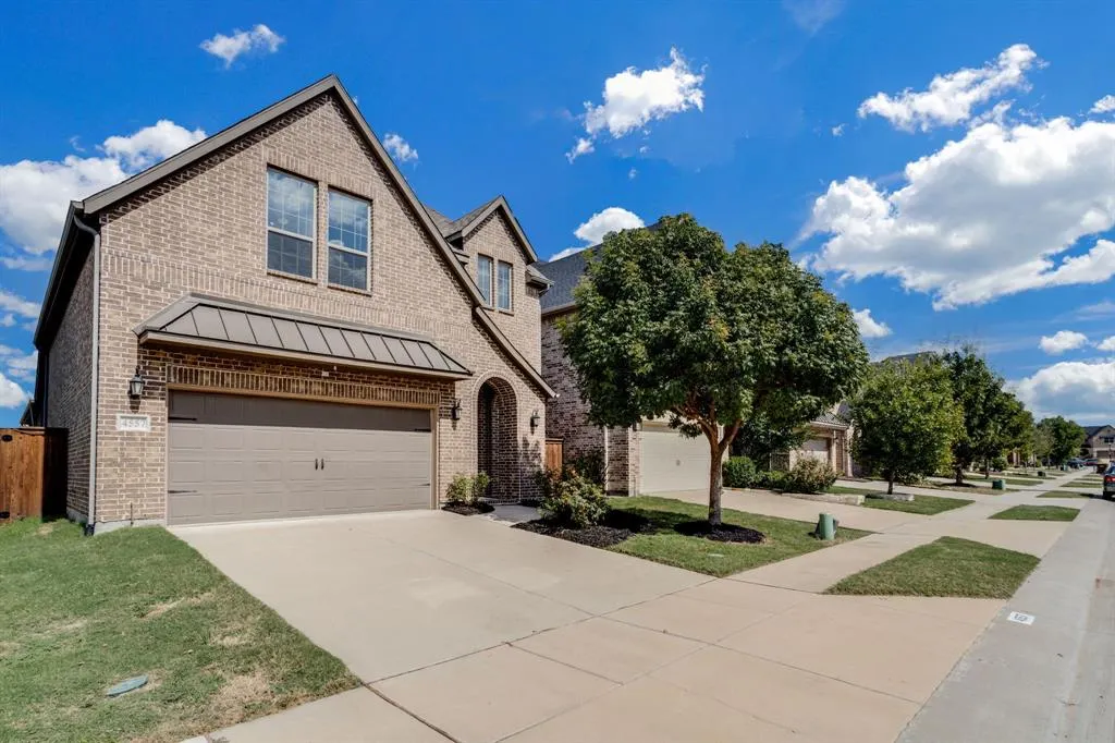 4557 El Paso Drive