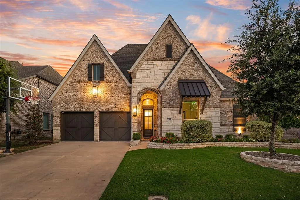3305 Sunday Silence Lane
