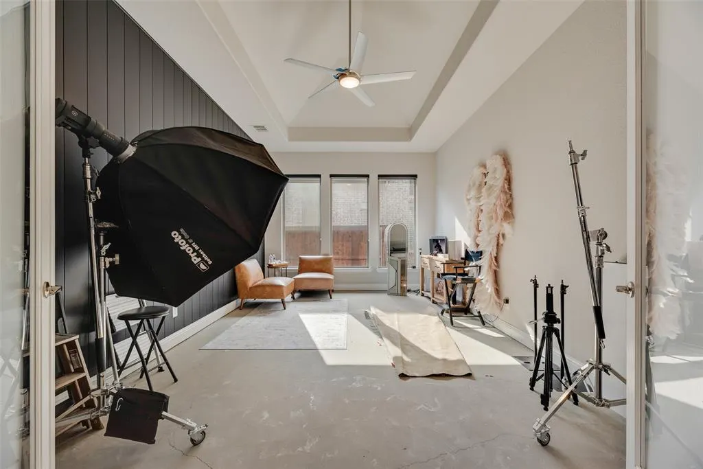 3305 Sunday Silence Lane
