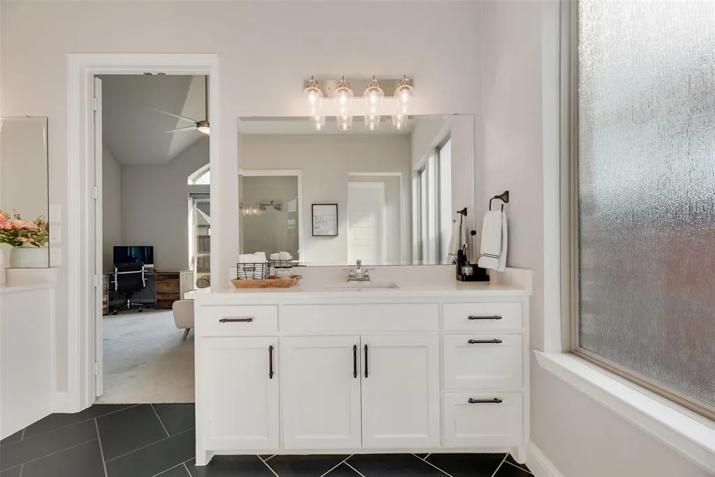 3305 Sunday Silence Lane