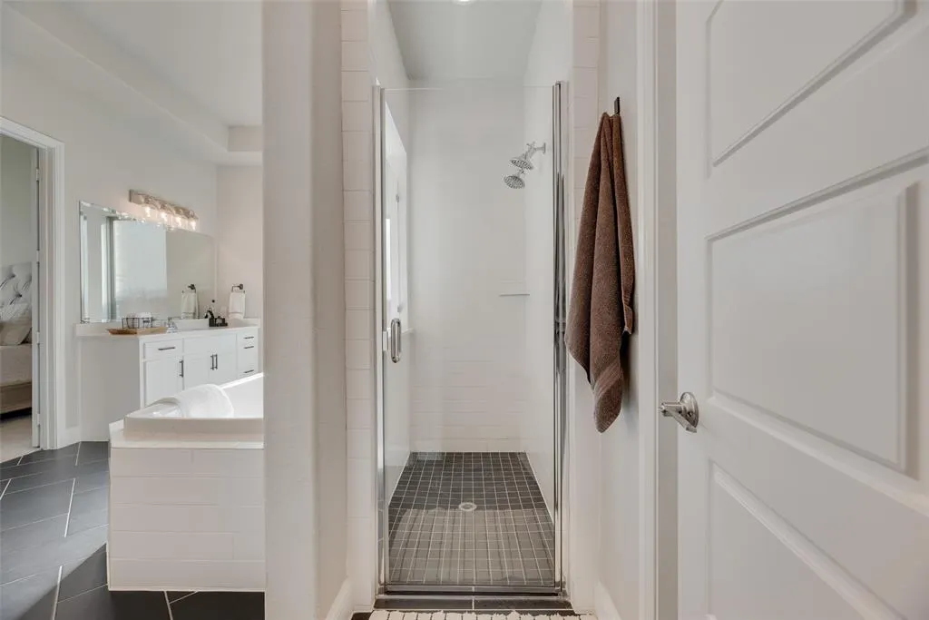 3305 Sunday Silence Lane