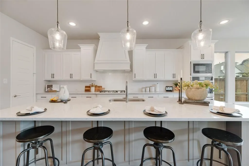 3305 Sunday Silence Lane