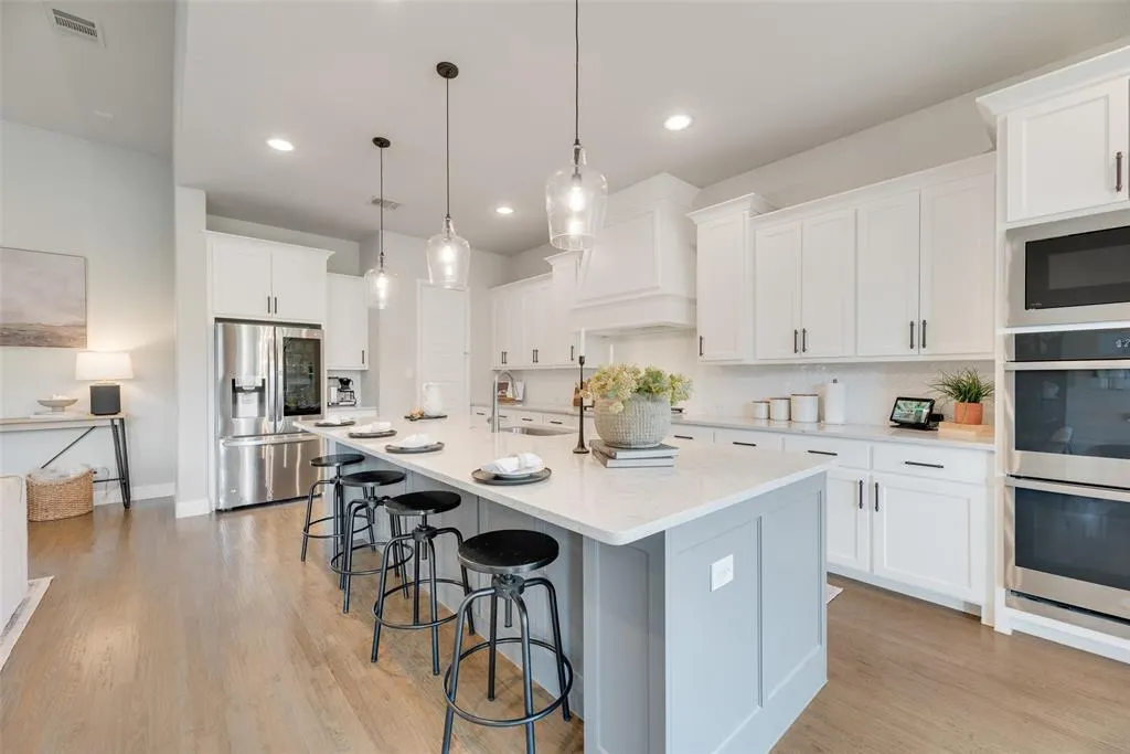 3305 Sunday Silence Lane