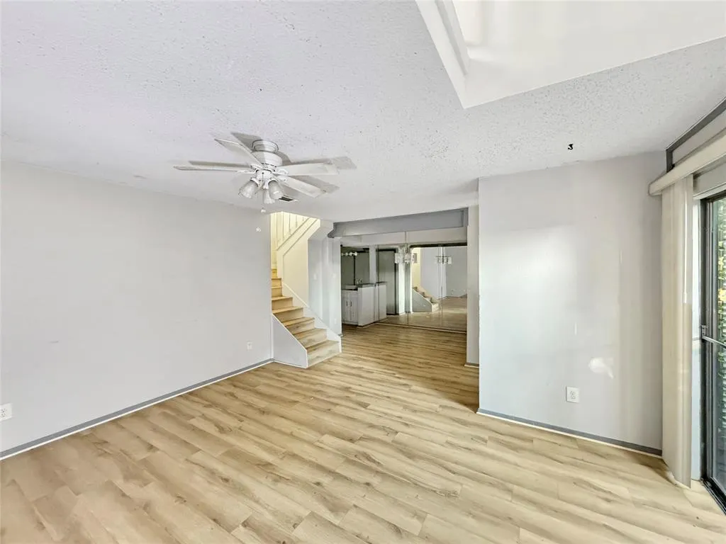 333 Melrose Drive, #22B